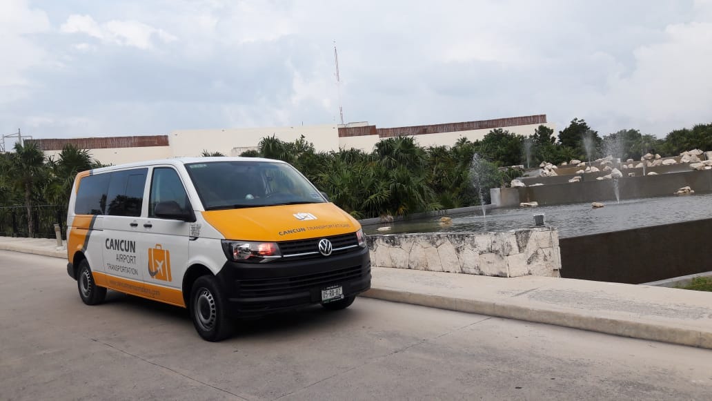 Private Transfer van on the way to a hotel